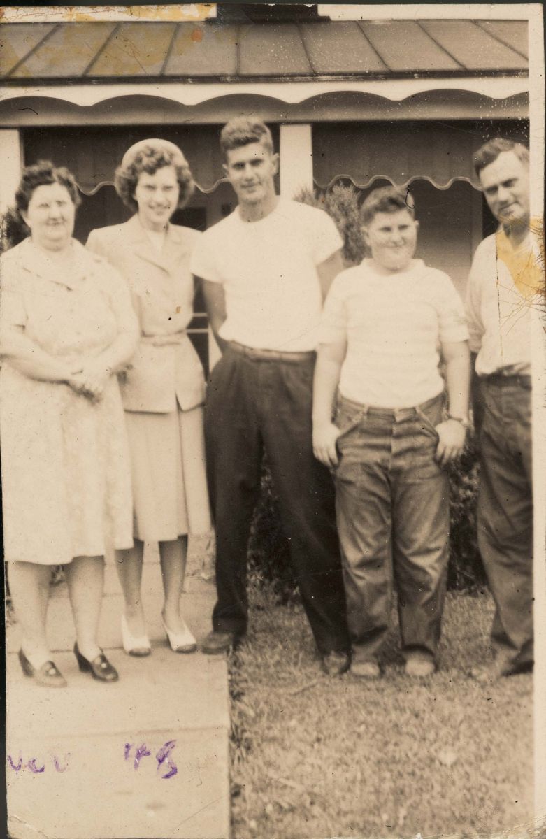 hoobler-jim-1948-family-erma-aldene-myron-bob-jim.jpg