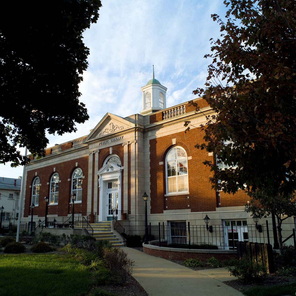 new-philadelphia-tuscarawas-county-public-library-4.jpg