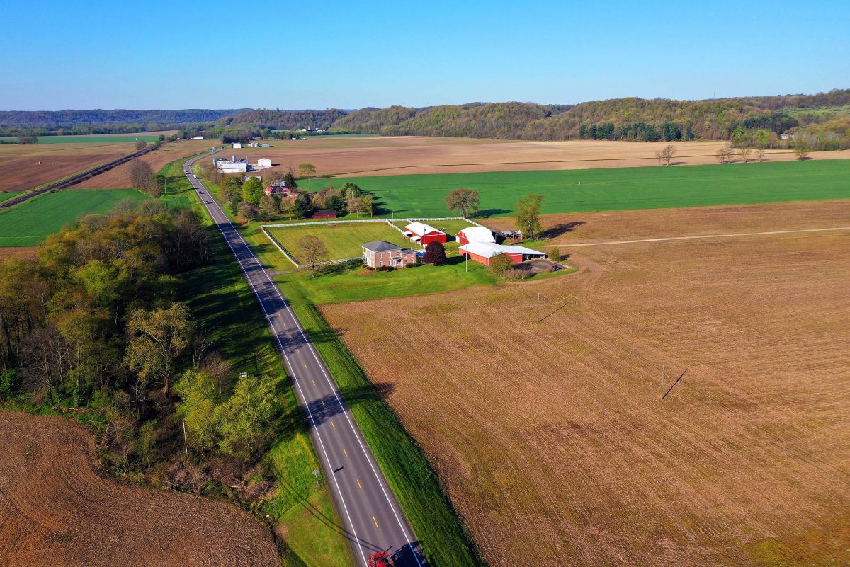 port-washington-farms-and-road_001.jpg